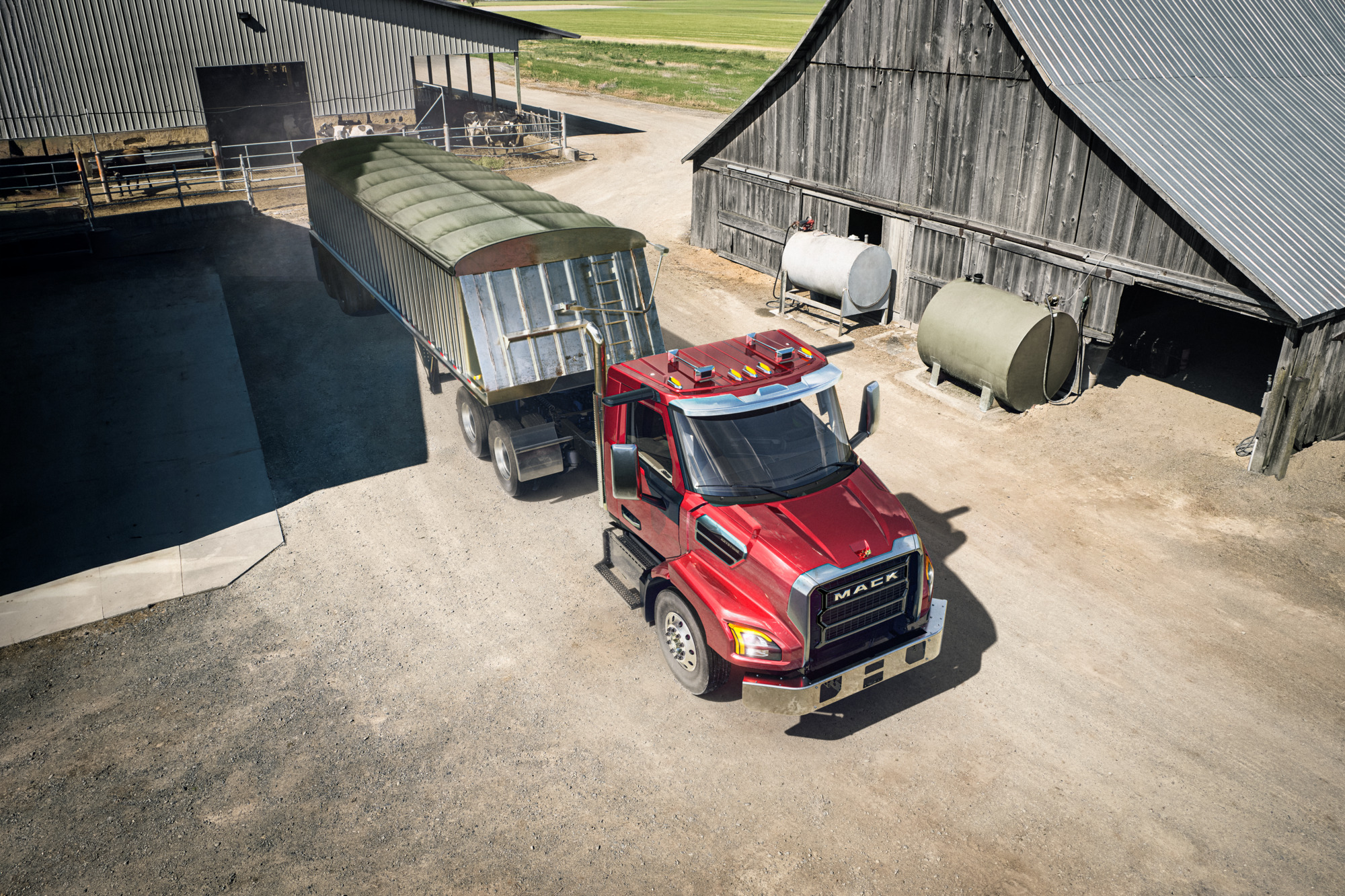 keyston day cab on the farm 